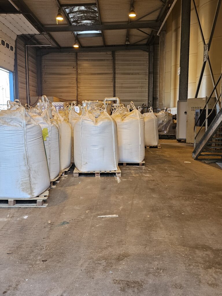 hangar de stockage